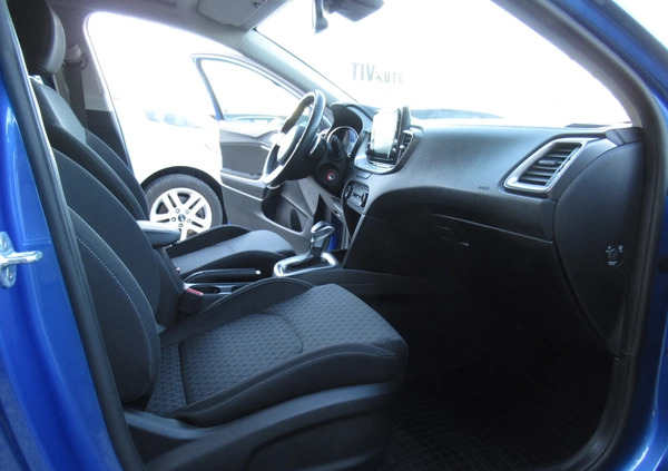 Kia Ceed cena 71893 przebieg: 61870, rok produkcji 2020 z Kępice małe 742